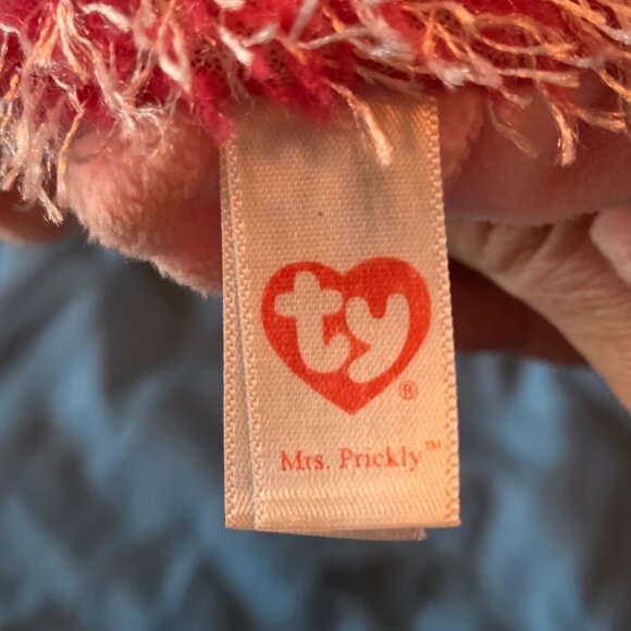 TY Beanie Baby MRS. PRICKLY the Pink Hedgehog 6 inch Stuffed Animal Glitter Eyes - Picture 3 of 7